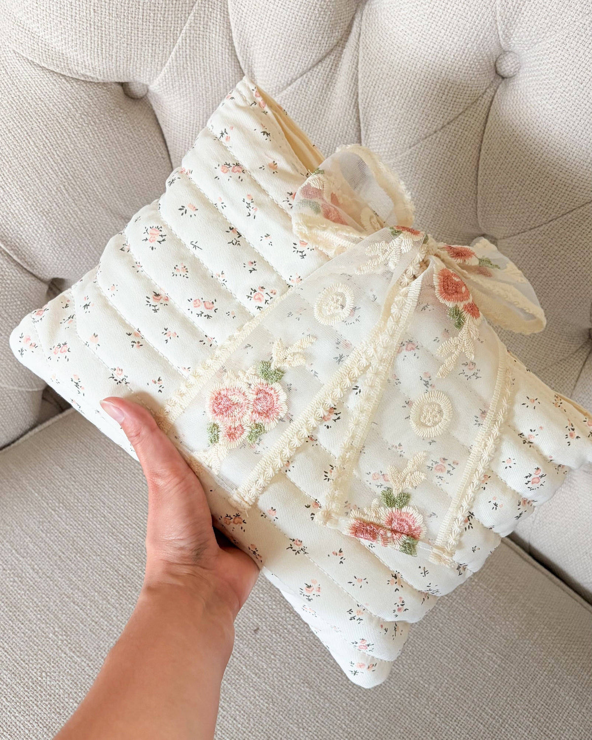 Pink Floral Book Sleeve with Lace Ribbon | Bible, Hardcover & Laptop Sleeve